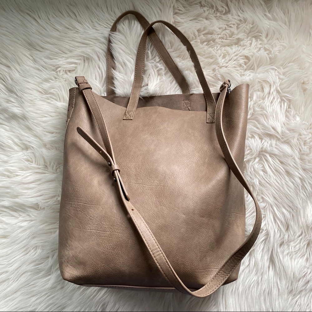 American Eagle tote bag